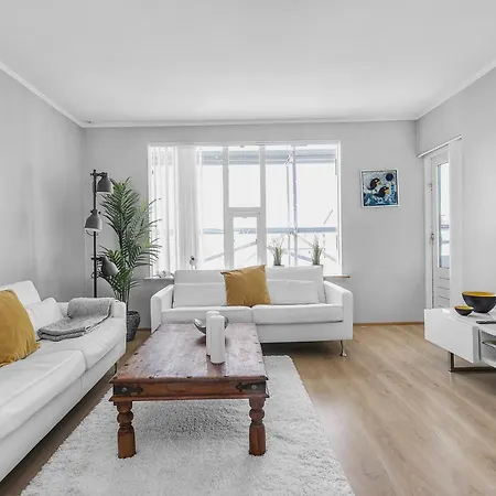 Charming, 2 Bedroom Seaside Apartment Reykjavik Exterior photo