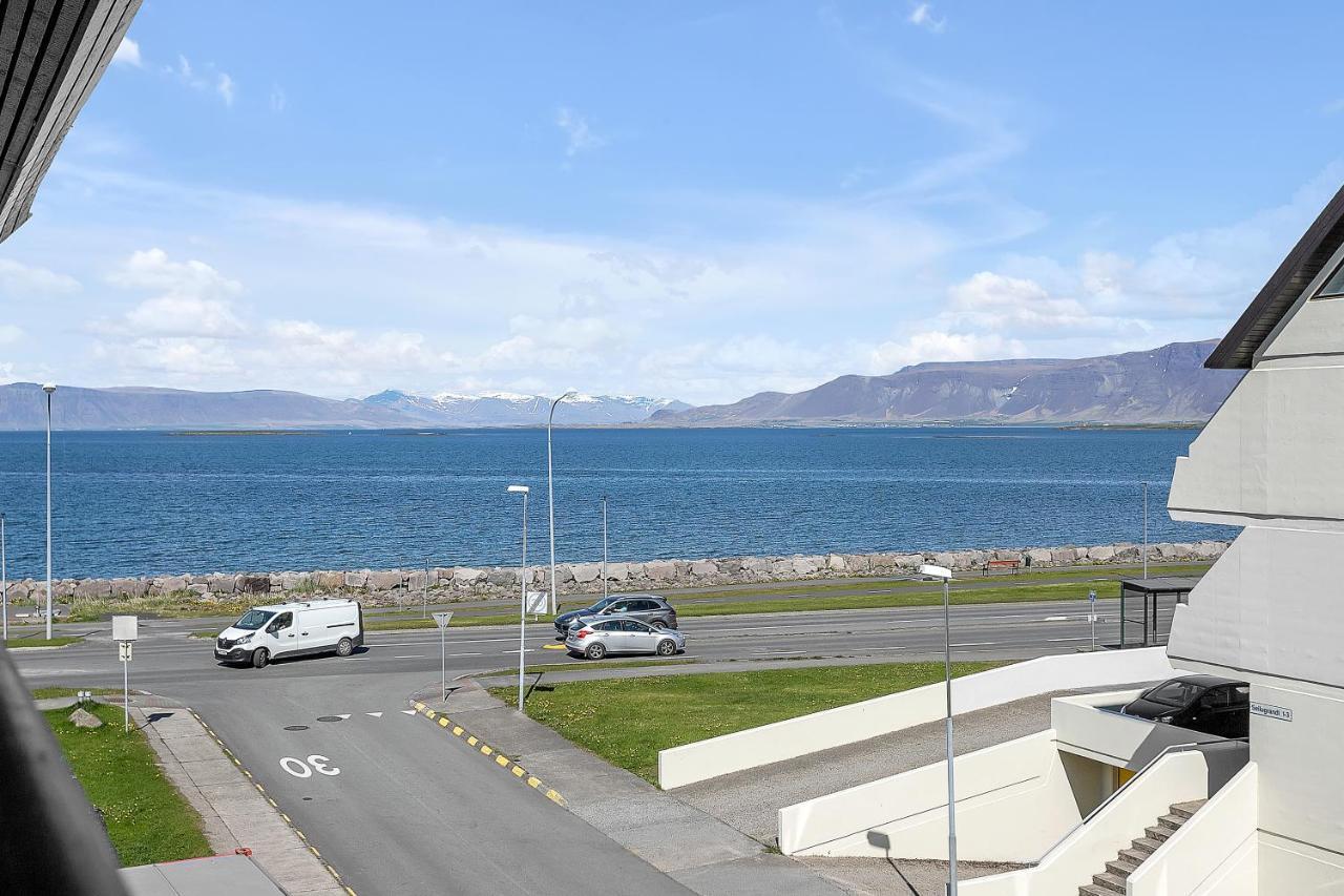 Charming, 2 Bedroom Seaside Apartment Reykjavík